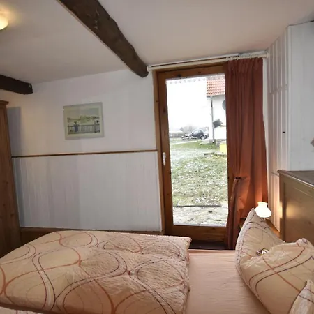 Vakantiehuis Idyllic Holiday In Near Forest Biendorf