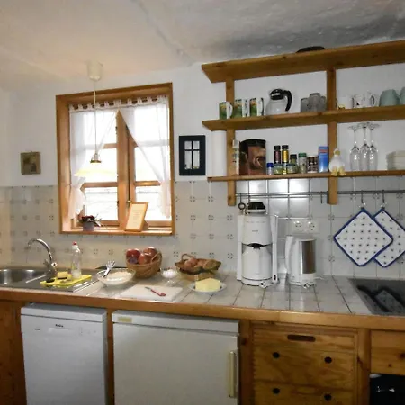 Vakantiehuis Idyllic Holiday In Near Forest