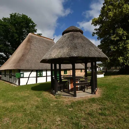 Idyllic Holiday In Near Forest Vakantiehuis *